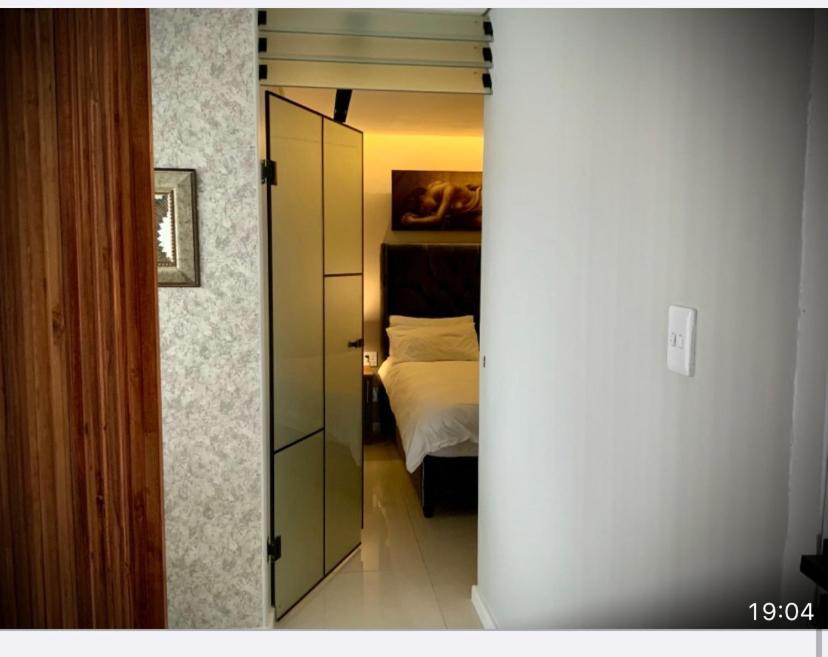 Lovely 1 Bedroom Apartment Cape Town Bagian luar foto